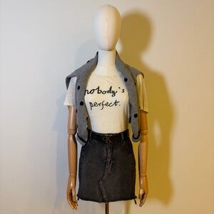 👚 Hugo Guinness for J.Crew "Nobody's Perfect" Linen Tee Shirt | Size M